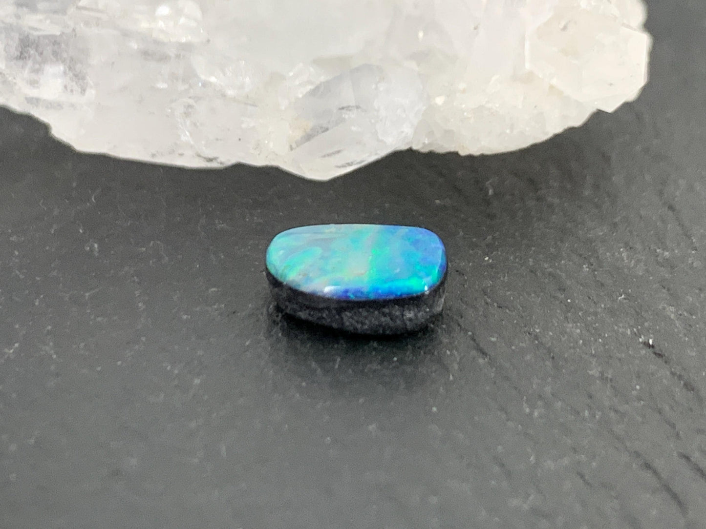 Australian Opal doublet 5x8x3mm cabochon