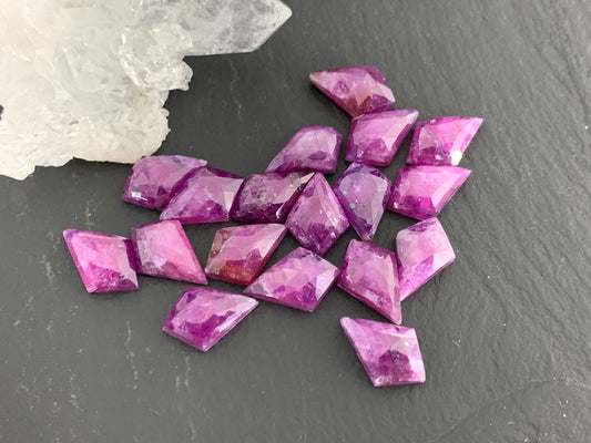 Discounted Damaged Faceted Sapphire kite 8x12mm cabochon. Lot of 18 pieces