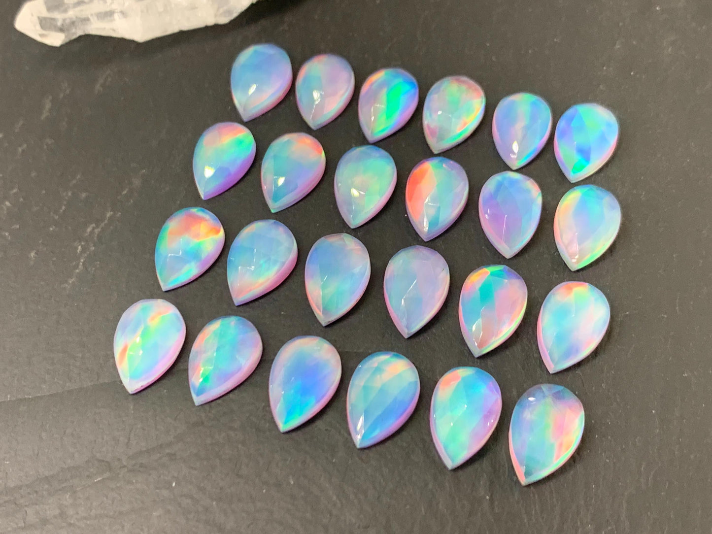 Faceted  Aurora Opal pear 8x12mm cabochon - Doublet cabochons - man made Opal