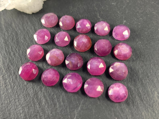 Faceted Silky Star Sapphire round 7mm Cabochon