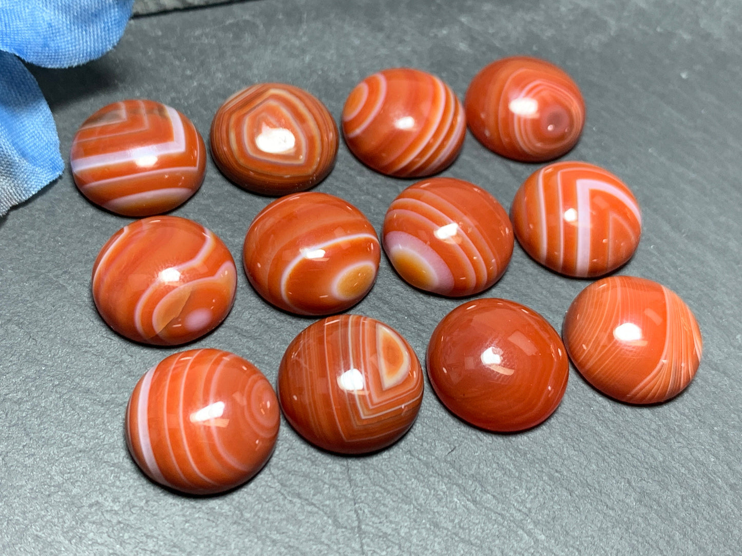 Red Agate round 15mm - Calibrated Cabochons