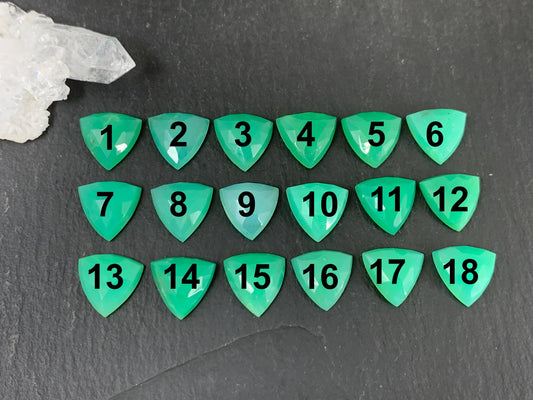 Faceted Chrysoprase trillion 12mm cabochon