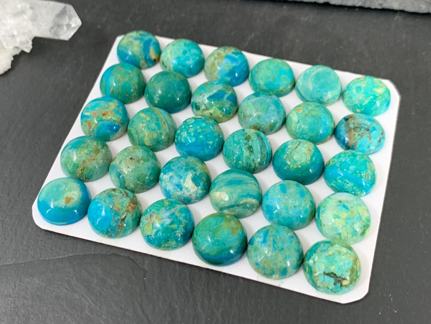 Opaline round 12mm cabochon- Calibrated cabochons.