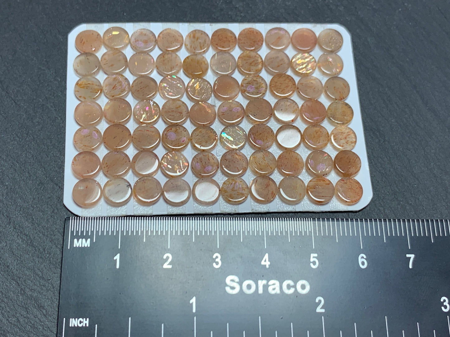 Flat Gold Sunstone round 6mm cabochon - Calibrated cabochons