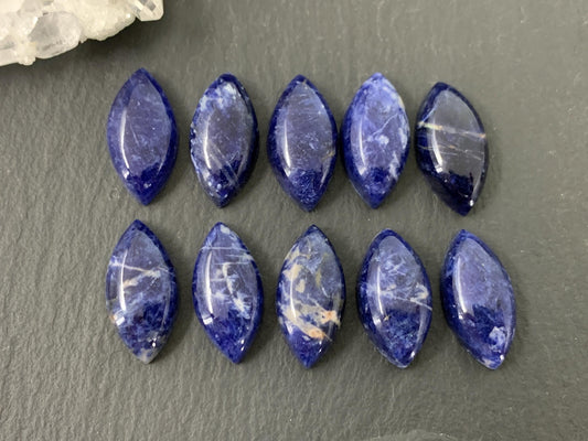 Sodalite marquise 9x18mm cabochon