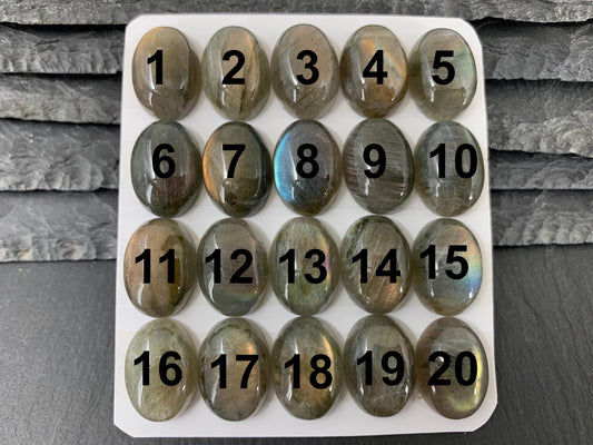 Labradorite oval 13x18mm cabochon - Calibrated cabochons