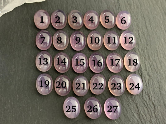 Purple Chalcedony oval 8x10mm cabochon - Calibrated cabochons