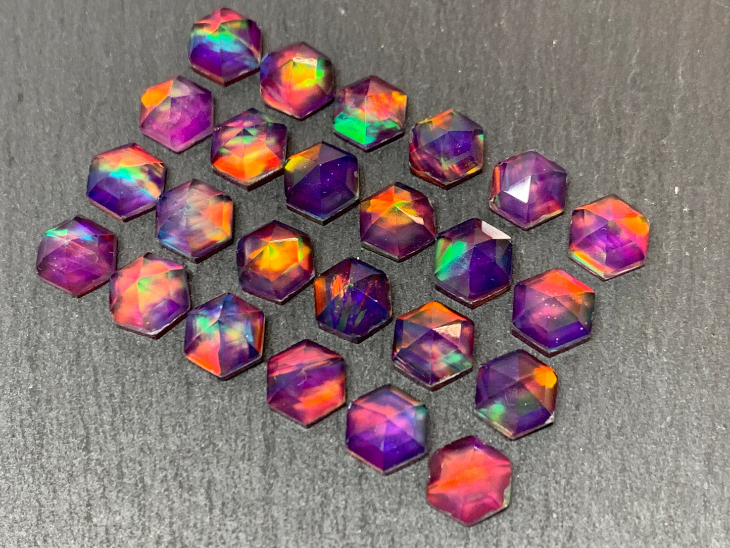 Faceted Aurora Opal hexagon 8mm cabochon - Doublet cabochon