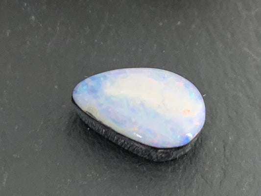 Australian Opal doublet 8x12x5mm cabochon