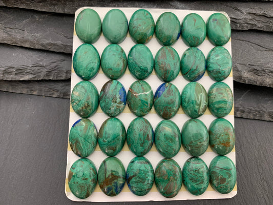 Azurite oval 13x18mm cabochon - Calibrated cabochons