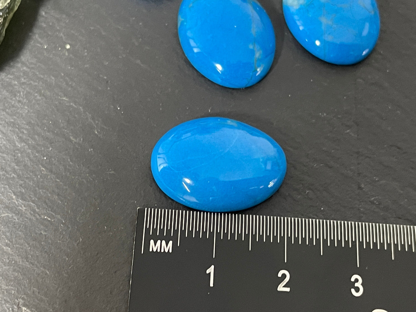 Blue Howlite oval 15x20mm cabochon- e