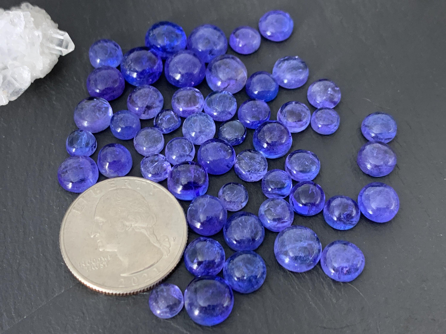 Tanzanite round 5-9mm cabochon