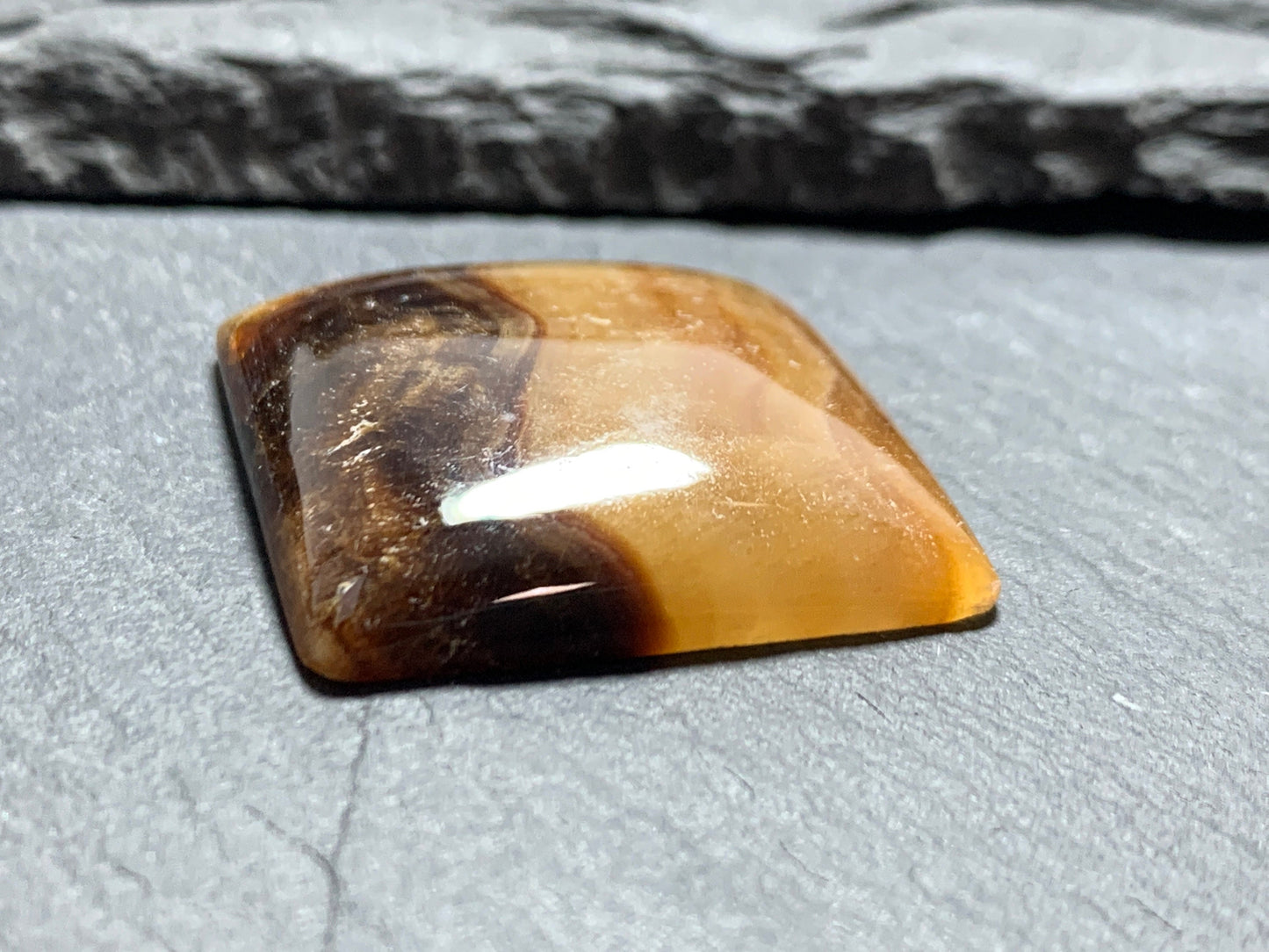 Aragonite cabochon 27x27.5x6mm