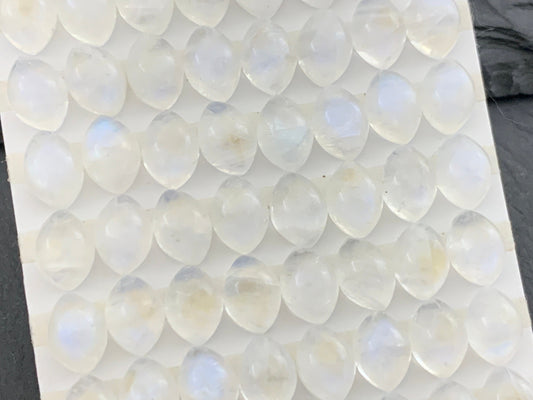 Rainbow Moonstone marquise 6x8mm Cabochon - Calibrated Moonstone