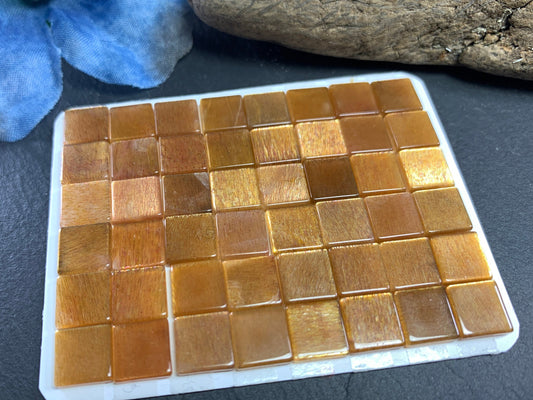 Flat Gold Sunstone square 8mm cabochon - calibrated cabochons