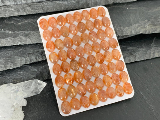 SunStone oval 6x8mm cabochon - Calibrated cabochons