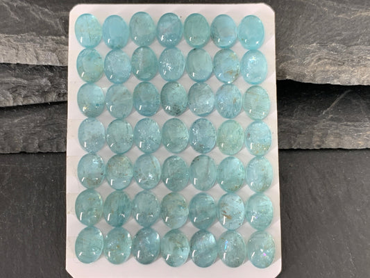 Blue Green Apatite oval 7x9mm cabochon - Calibrated cabochons