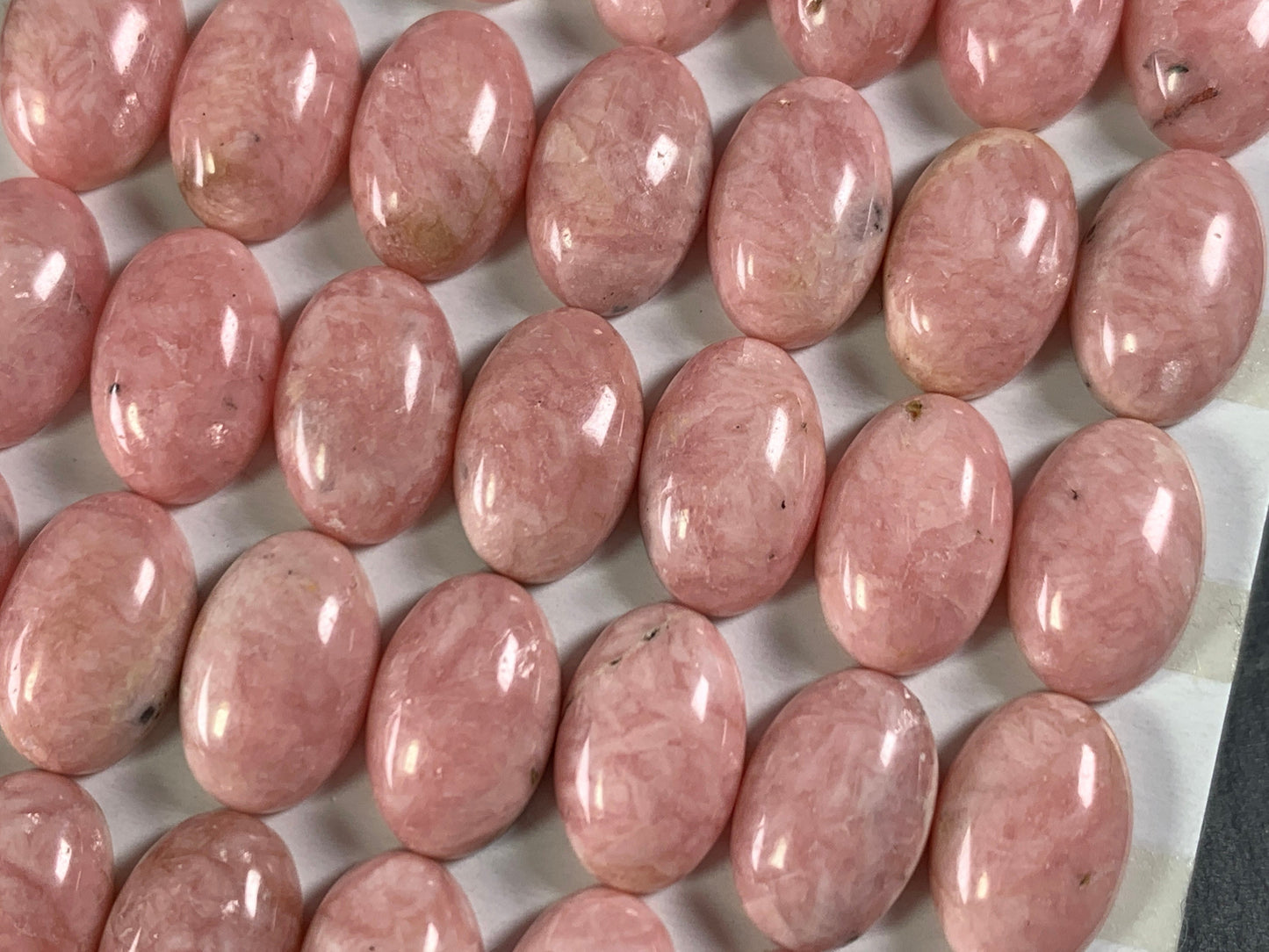 Rhodochrosite oval 8x12mm cabochons - Calibrated cabochons