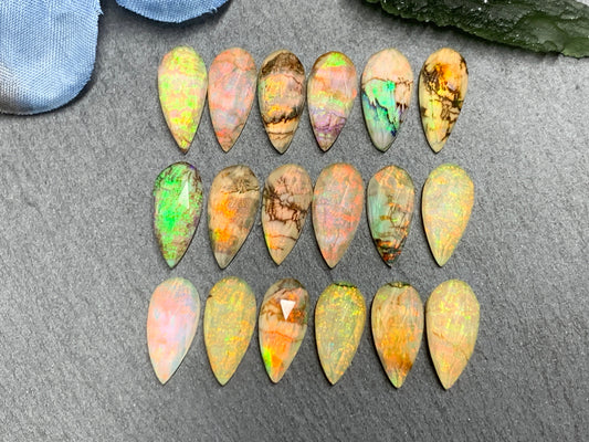 Faceted  Monarch Opal pear 7x15mm cabochons - Doublet cabochons