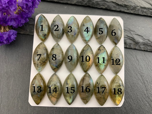Labradorite marquise  10x20mm cabochon - Calibrated Labradorite