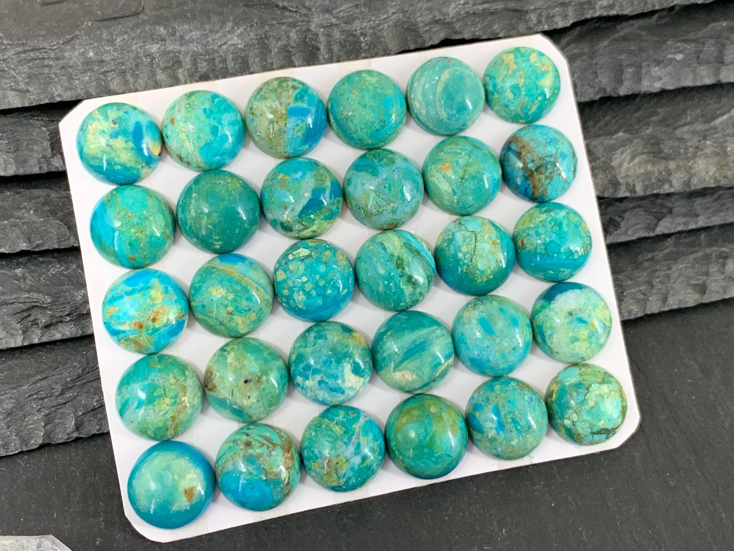 Opaline round 12mm cabochon- Calibrated cabochons.