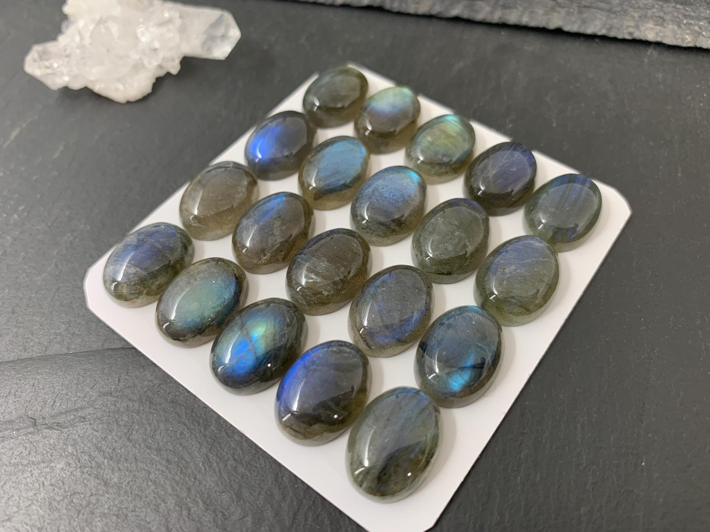 Labradorite oval 12x16mm cabochon - Calibrated cabochon