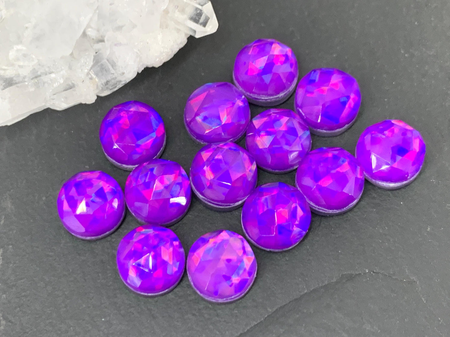 Faceted Purple Mystic Quartz round 8mm cabochons - Doublet cabochons