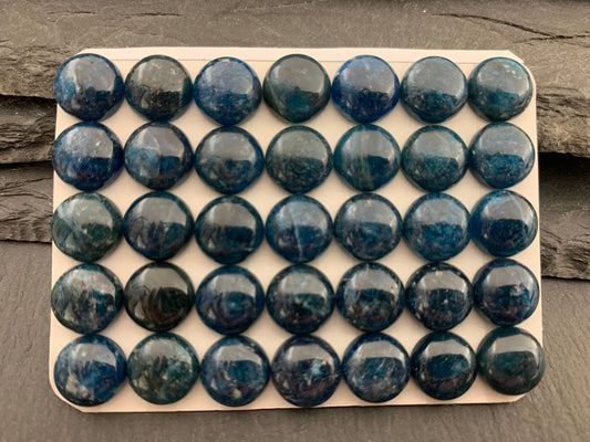 Blue Apatite round 10mm cabochon - Calibrated cabochons