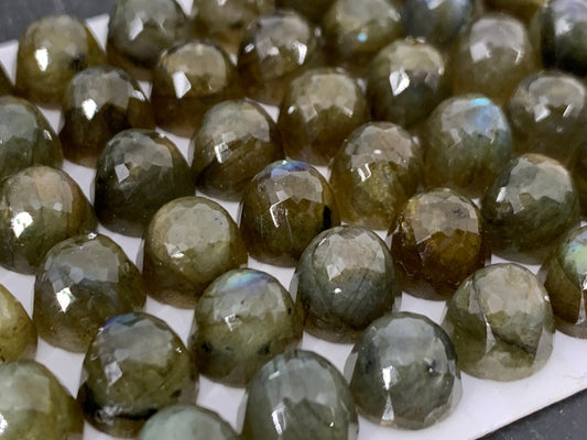 Faceted Labradorite bullet dome round 8mm cabochon - Calibrated cabochons