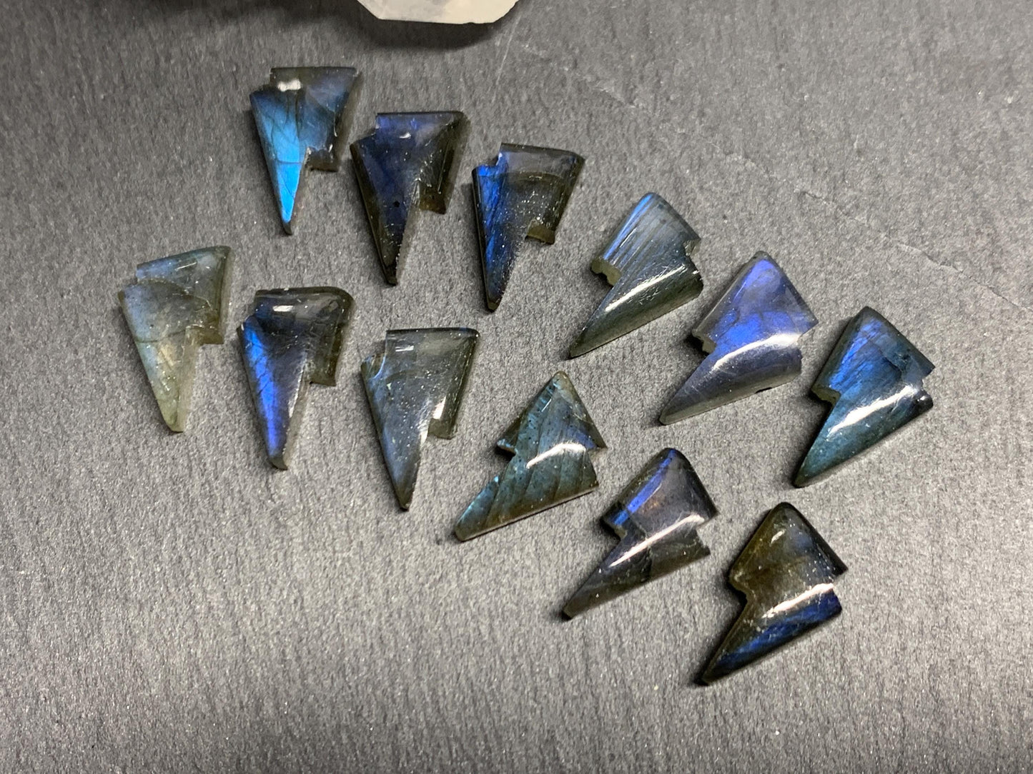 Labradorite lightning bolt 9x13mm cabochon - Single cabochon