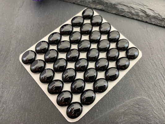 Black Spinel oval 10x12mm cabochon - Calibrated cabochons