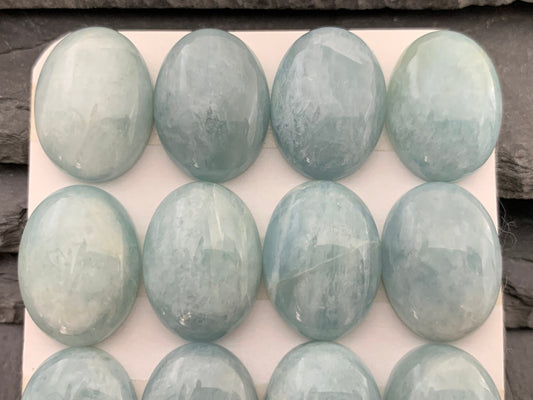 Aquamarine oval 15x20mm cabochon - Calibrated cabochons