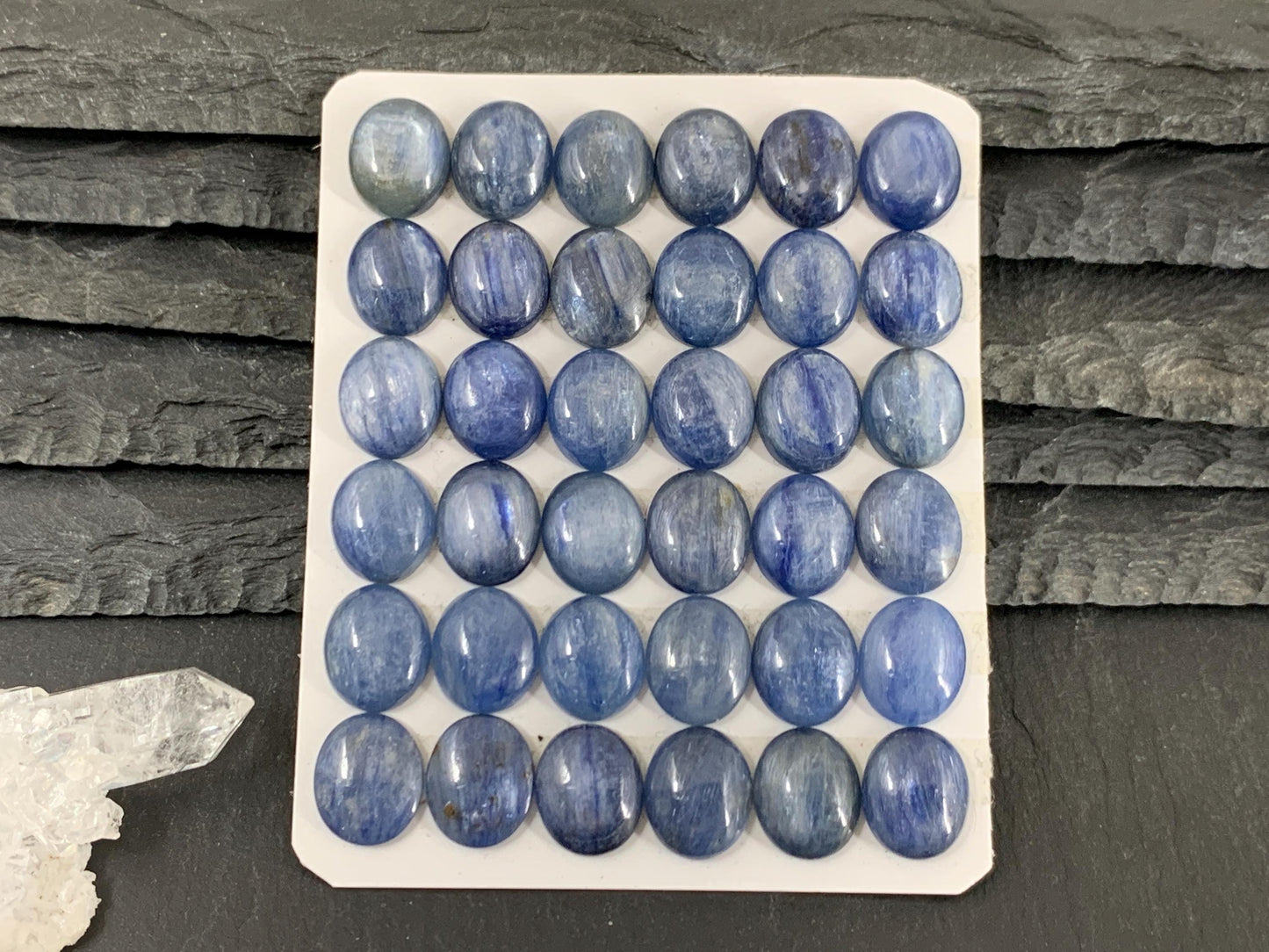 Kyanite oval 10x12mm cabochon