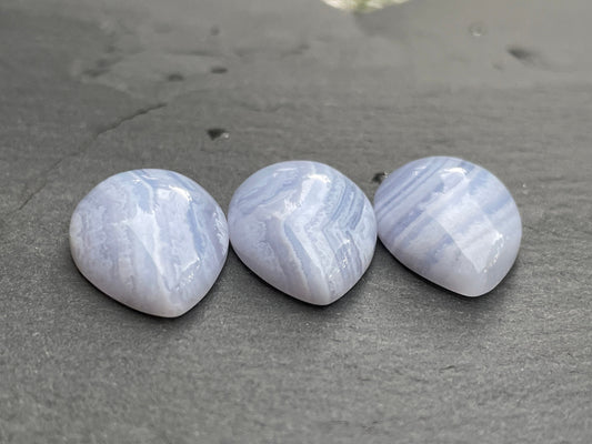 Blue Lace Agate pear 15x20mm cabochon - Calibrated cabochons