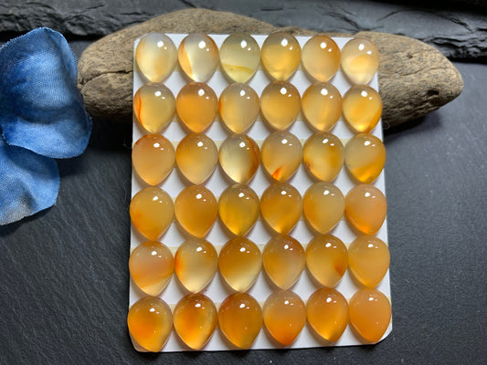 Carnelian pear 10x12mm cabochon - Calibrated cabochons