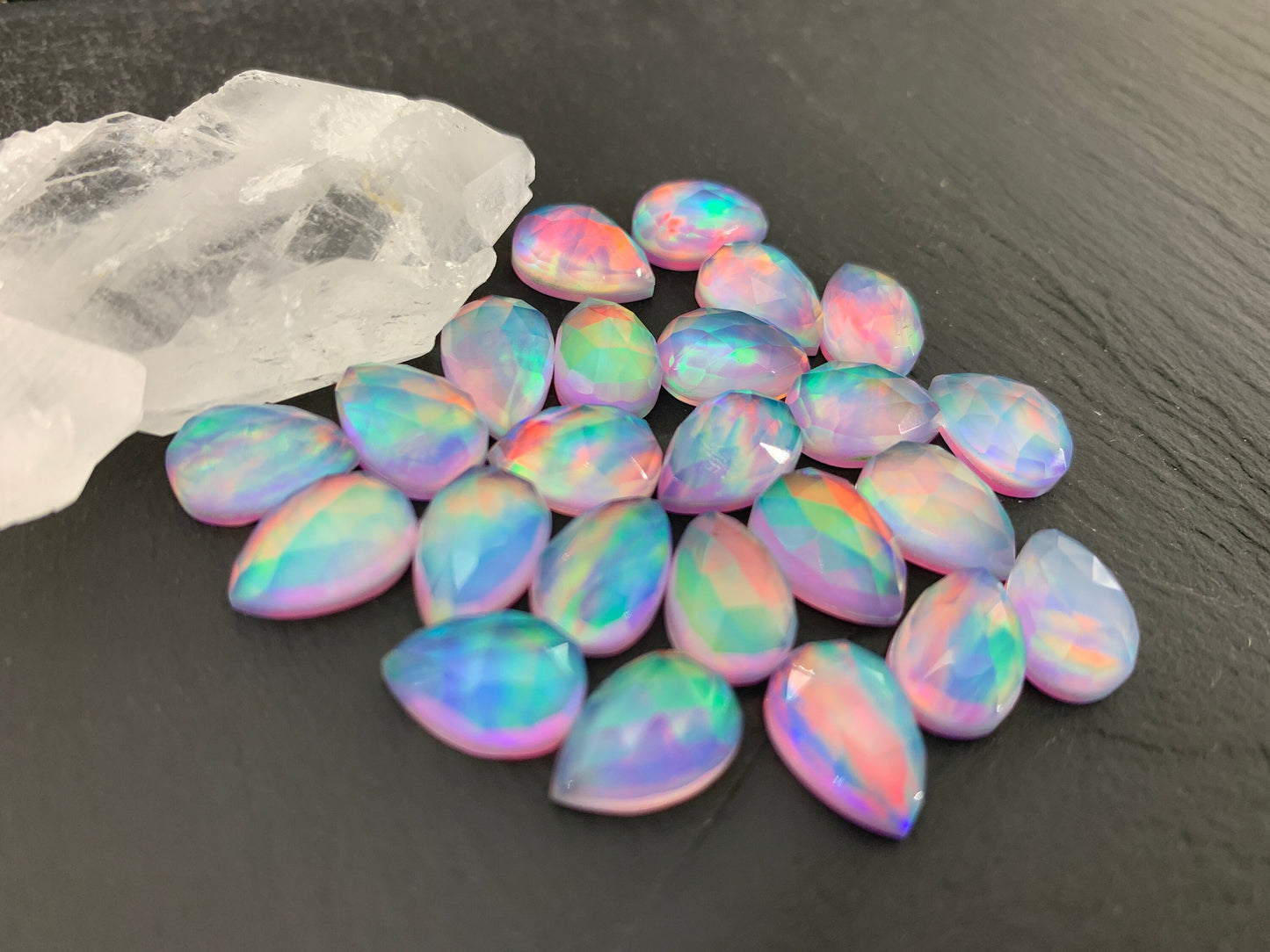 Faceted Aurora Opal pear 8x12mm cabochon - Doublet cabochons