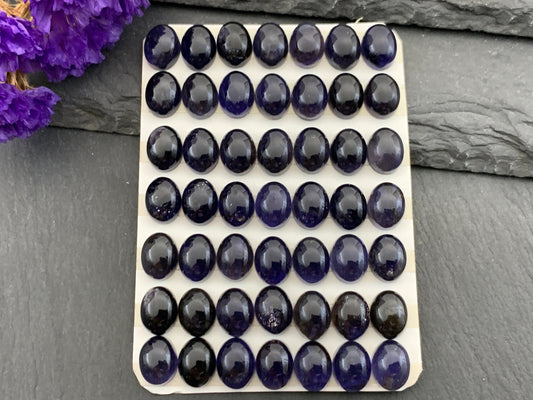 Iolite oval 7x9mm cabochon - Calibrated cabochons