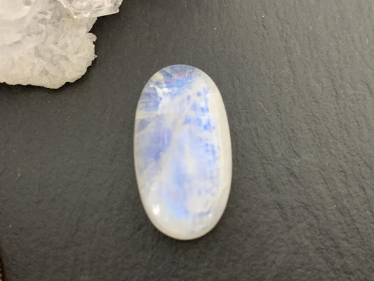 Rainbow Moonstone oval 21x12x7mm cabochon