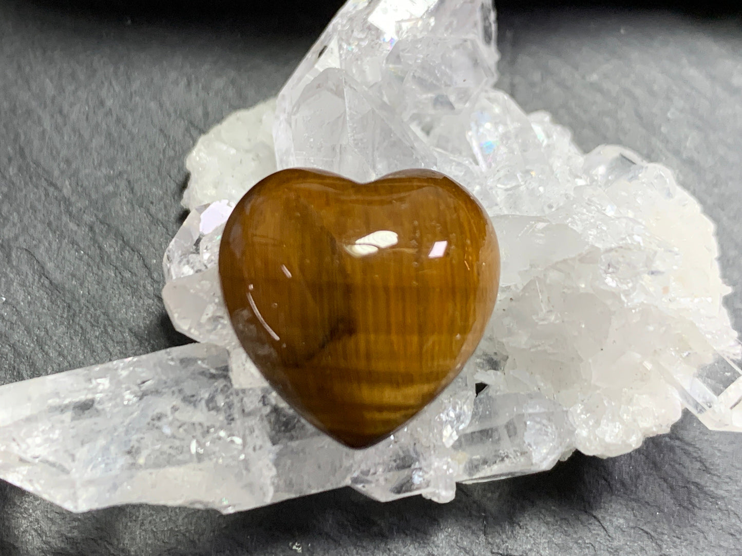 Tiger Eye heart 15mm cabochon - Calibrated cabochons