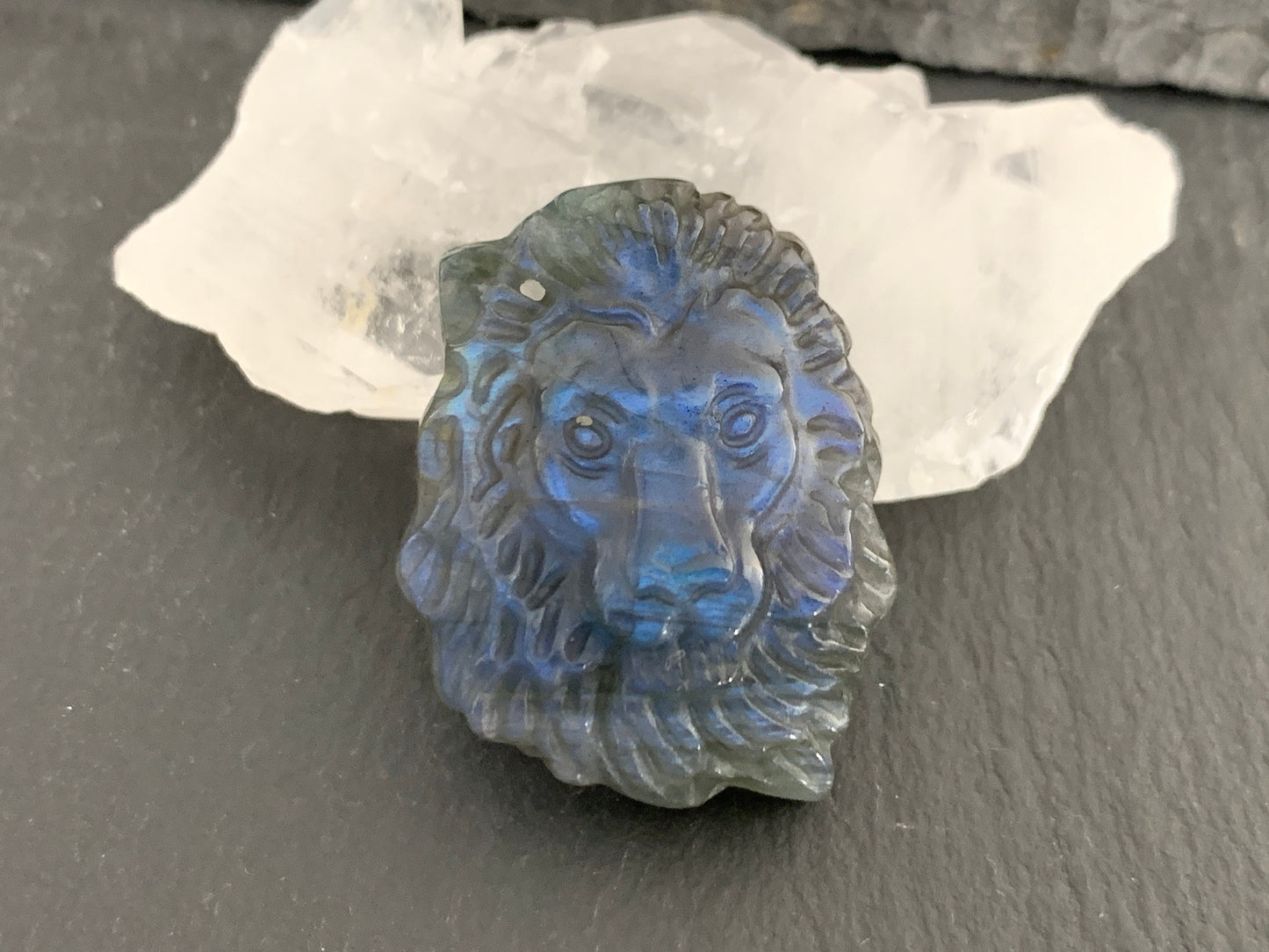 Lion Labradorite carving - Labradorite carving