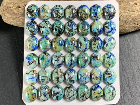 Azurite oval 8x10mm cabochon -  Calibrated cabochons
