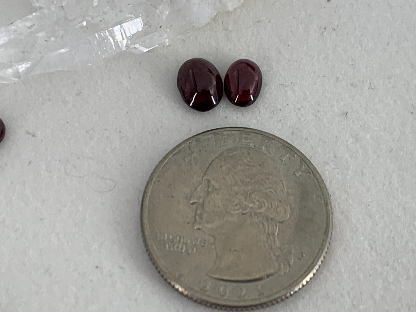 Natural Rhodolite Garnet oval 5x7mm, 6x8mm cabochon