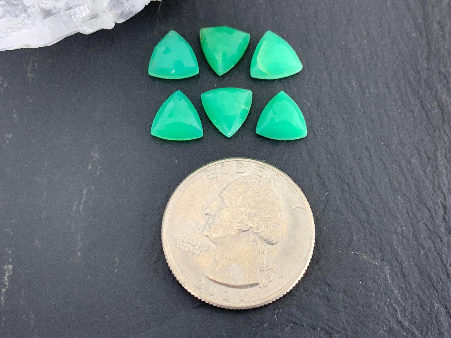 Faceted Chrysoprase trillion 8mm cabochon