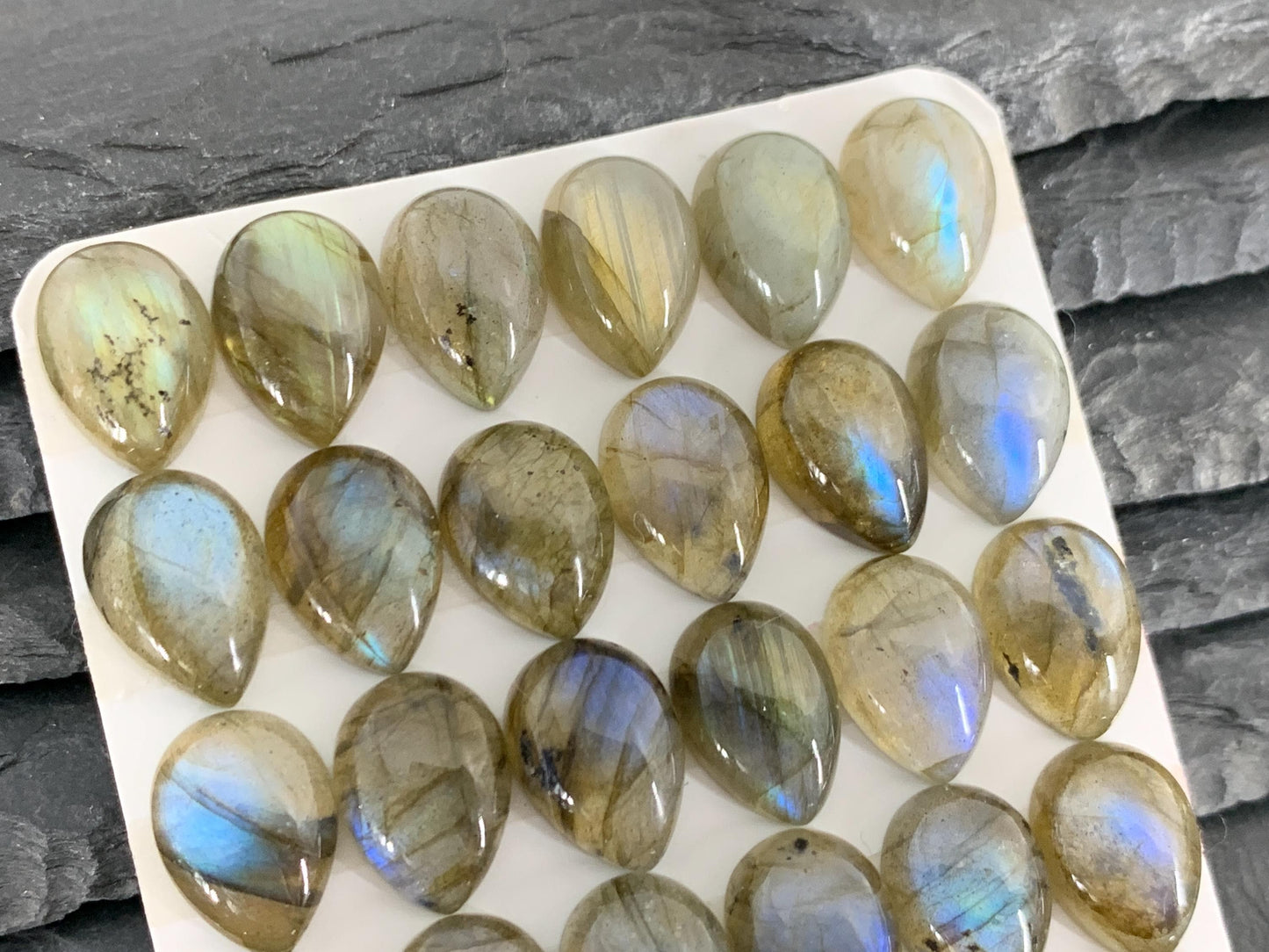 Labradorite pear 10x14mm Cabochon - Calibrated Cabochons