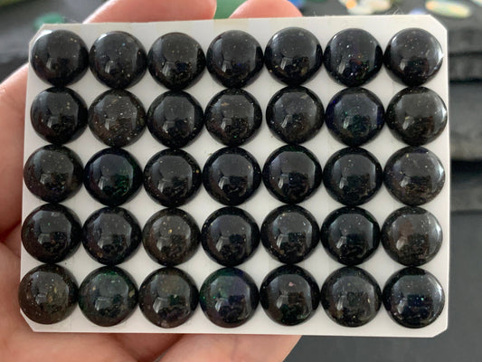 Black Andamooka Opal round 10mm cabochon - Matrix Australian Opal