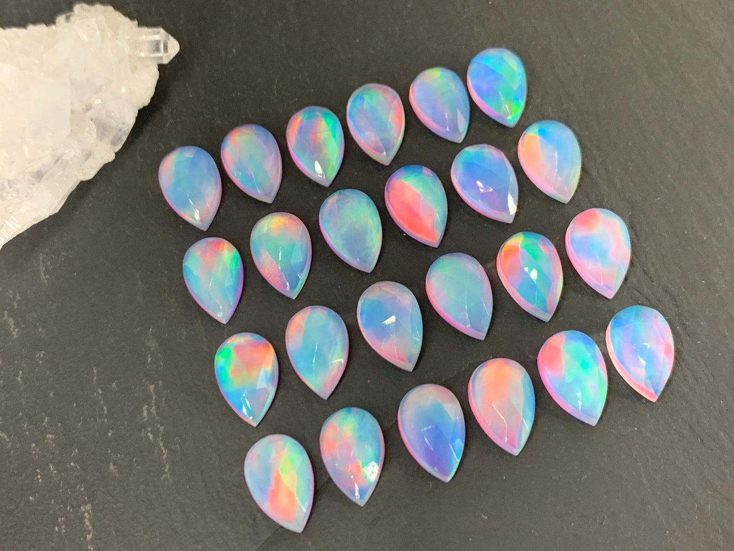 Faceted  Aurora Opal pear 8x12mm cabochon - Doublet cabochons - man made Opal