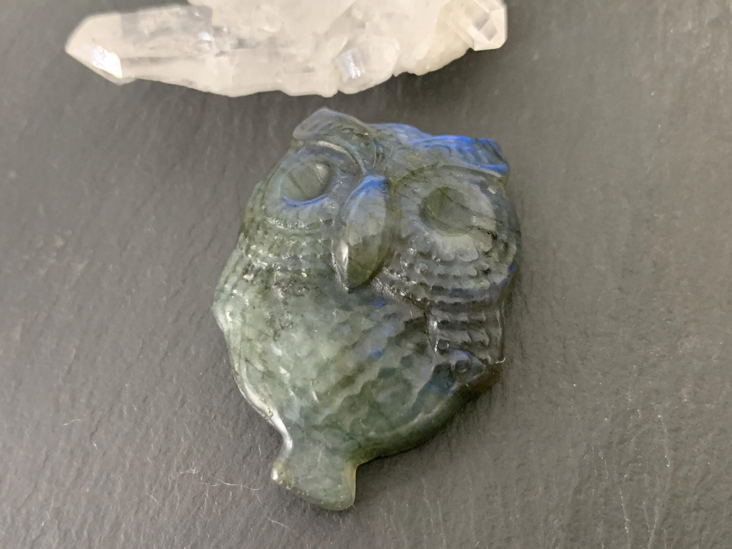 Labradorite owl 28x36mm cabochon carving