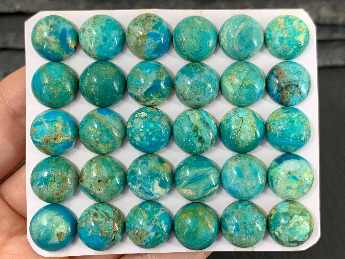 Opaline round 12mm cabochon- Calibrated cabochons.