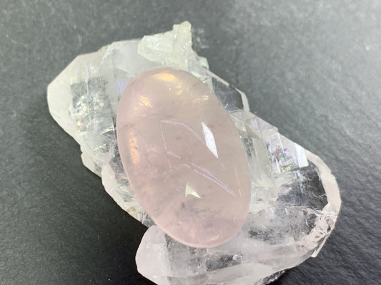 Rose Quartz oval 16x26mm cabochon - Calibrated cabochons