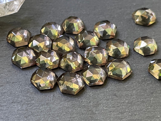 Faceted color changing Alexandrite hexagon 8mm cabochon - Cabochons are calibrated